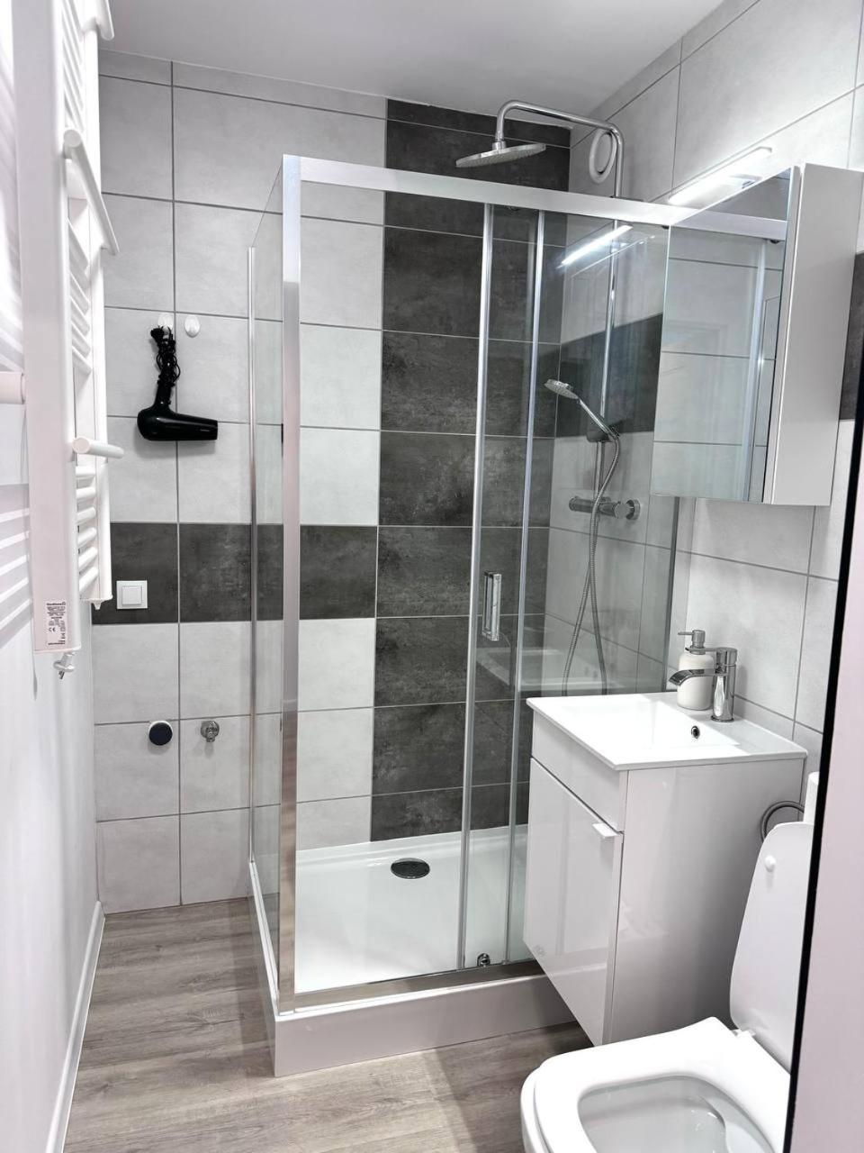 Quiet Apartment Near The Park, Metro, Centre, Wi-Fi - By Hik Apartments 바르샤바 외부 사진
