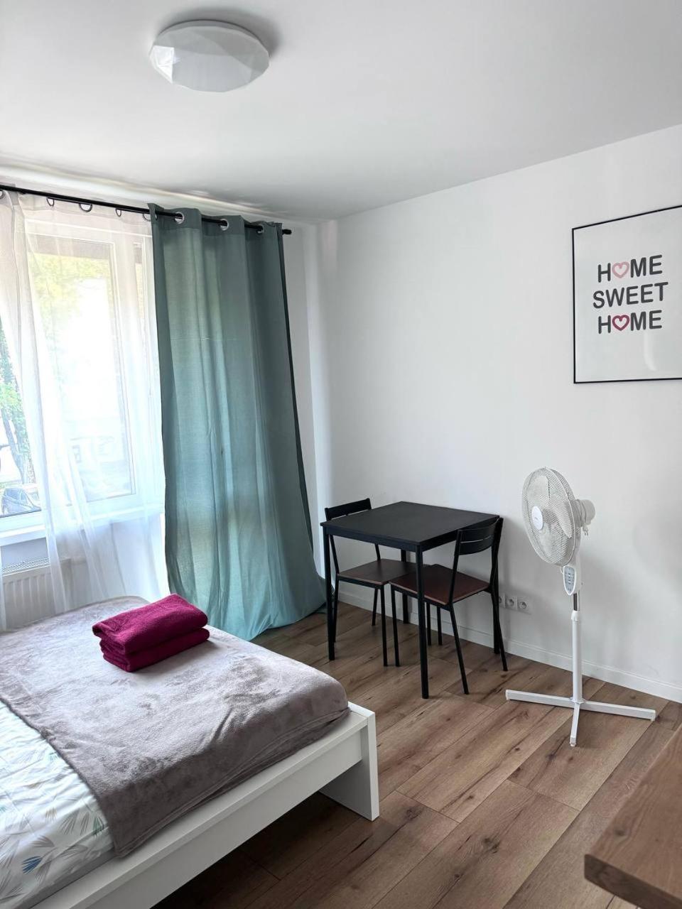 Quiet Apartment Near The Park, Metro, Centre, Wi-Fi - By Hik Apartments 바르샤바 외부 사진